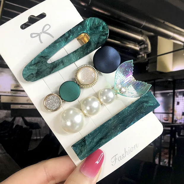 Pearl hair clip